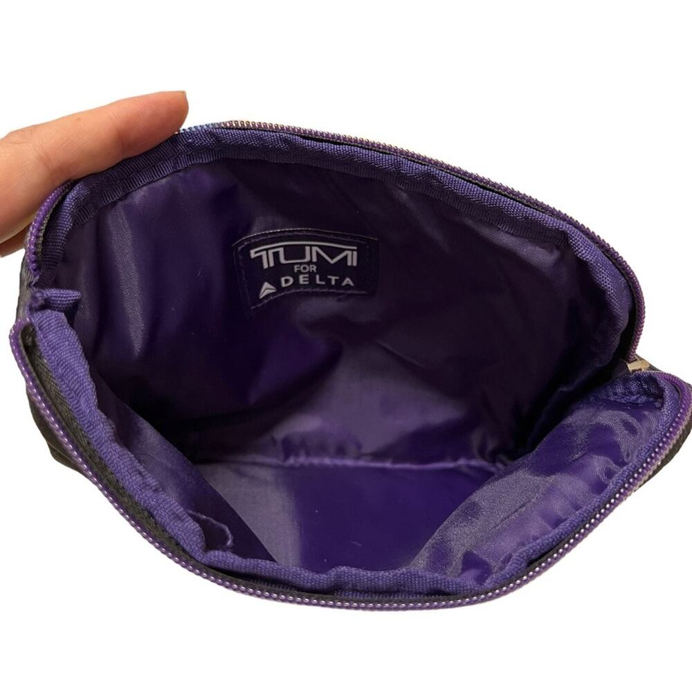 TUMI Delta Travel Pouch & Bonus Promotional Items Bundle - Picture 3 of 5